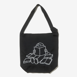 SUNDAE-Book-READING BOY