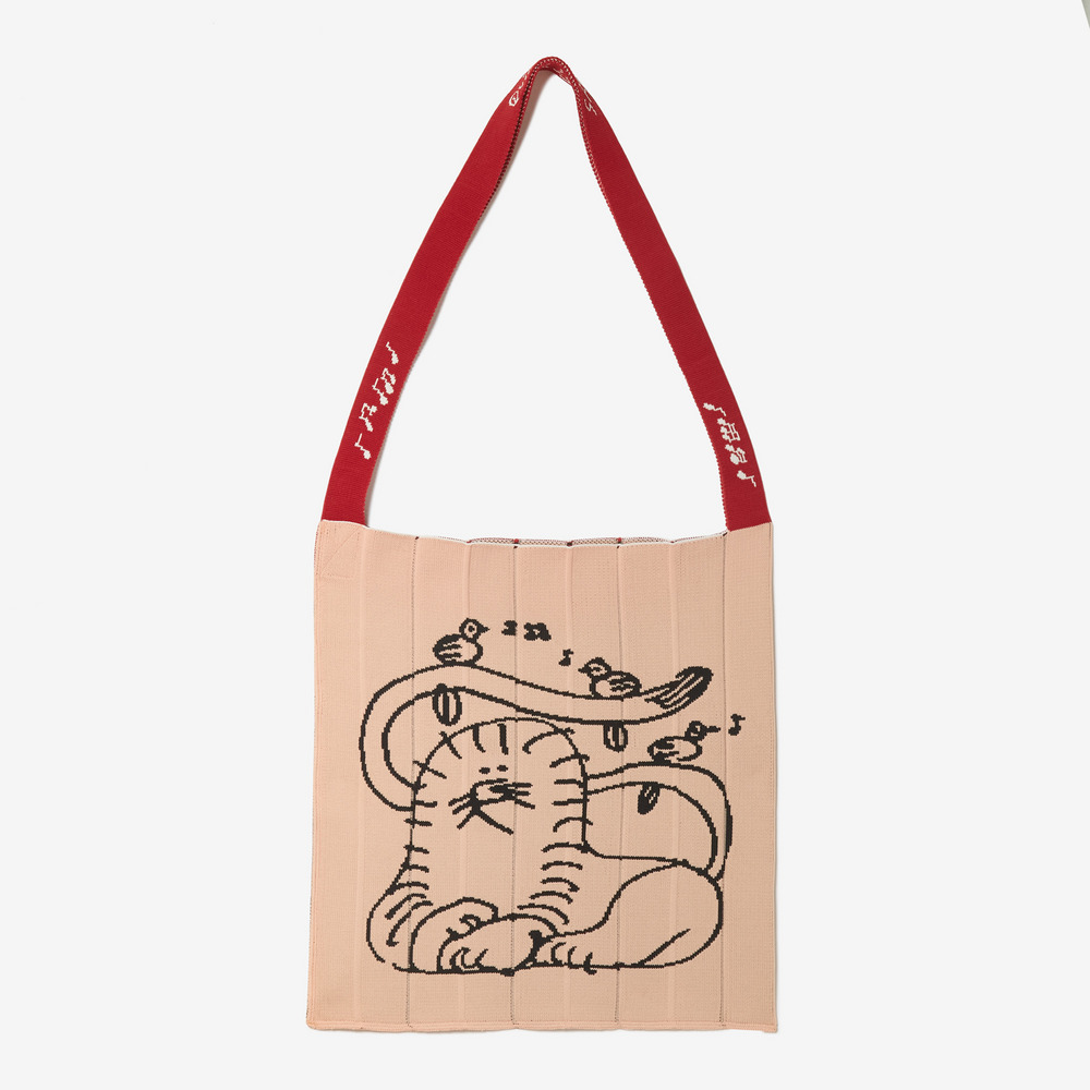 LION by Qnentin Chambry 詳細画像