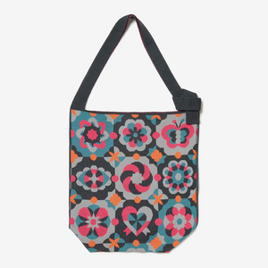 PATTERN BLACK by Yuko Kanatani